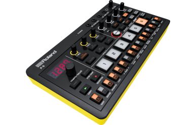 Roland Aira Compact P-6